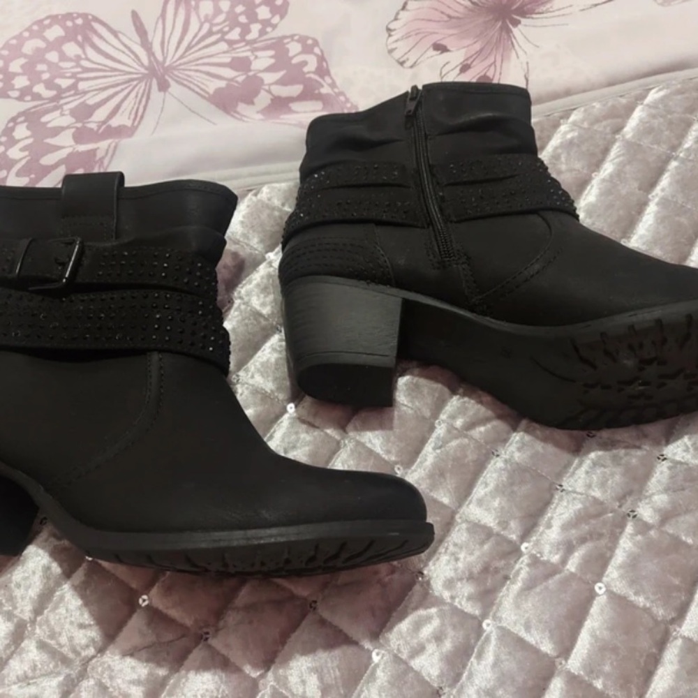 Elegant Black Ankle Boots with Strap Detail